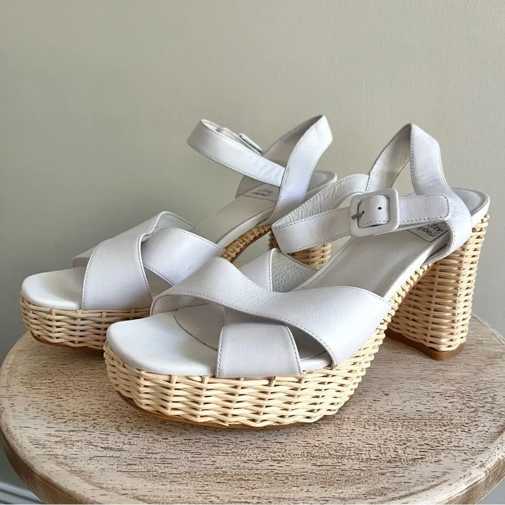 Jeffrey Campbell Amma Platform Sandals in White and Tan Size 10, NWOB - Picture 5 of 14